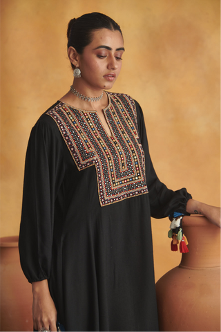 Kashvi Emroidered Dress - Black