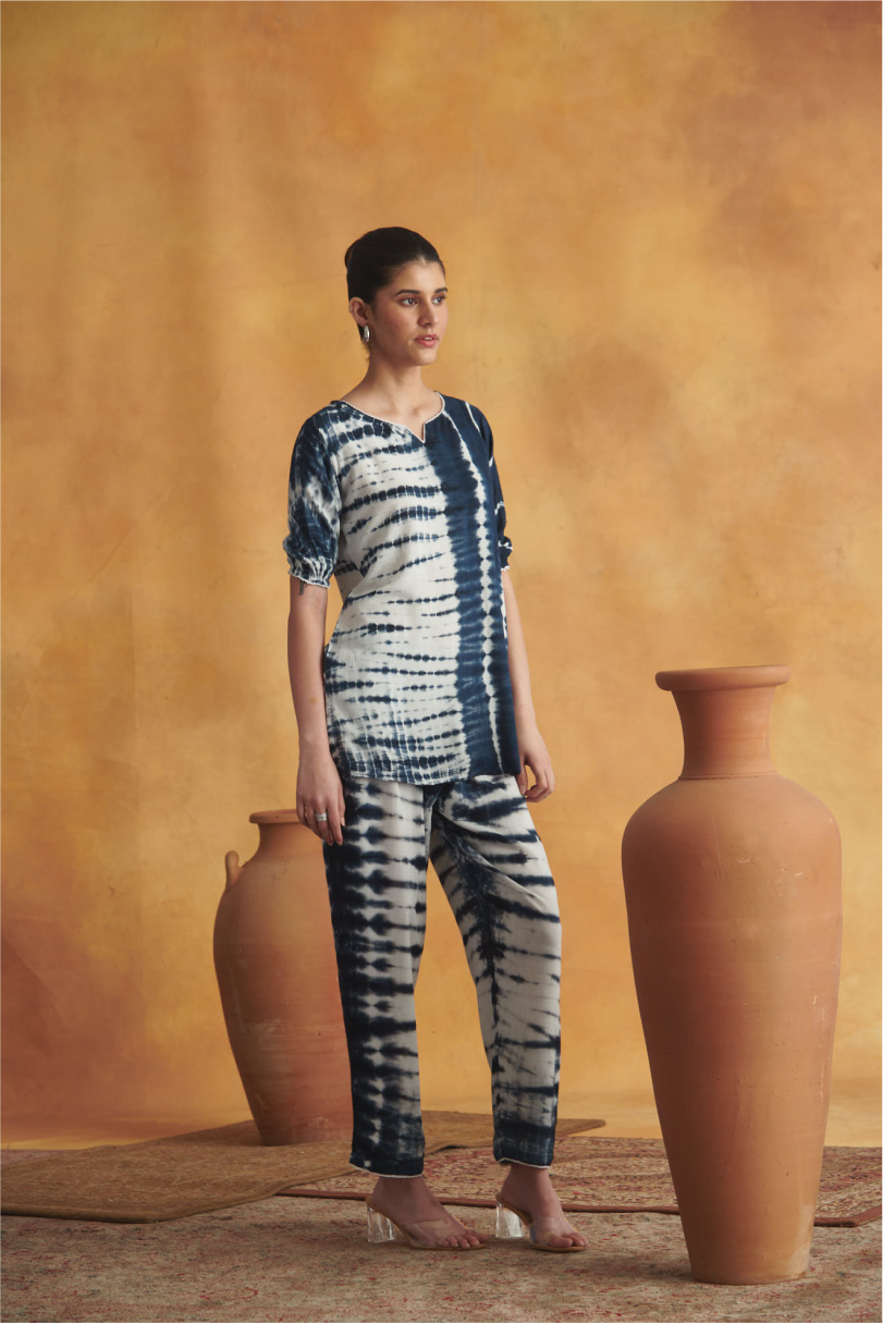 Kaia Lounge Set - Off white & Blue