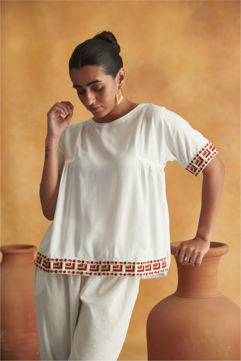 Eshana Top - Off White - Round Neck